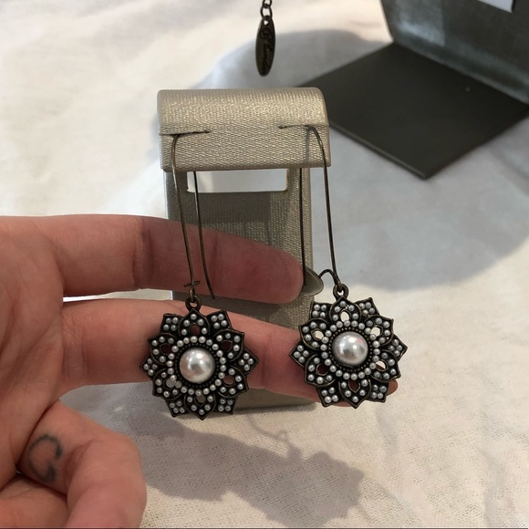 Jewelry Set - Picture 4 of 6